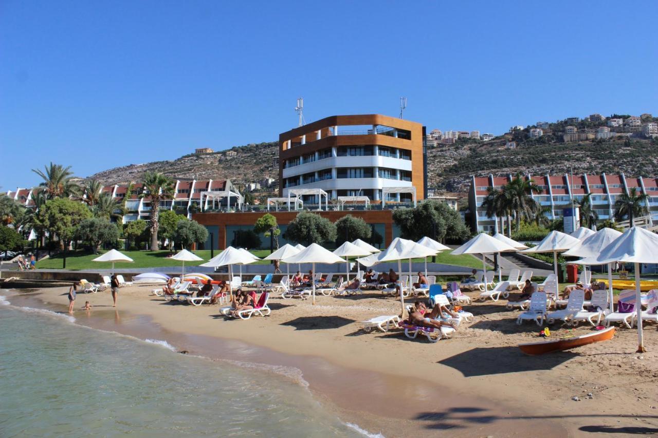 Miramar Resort